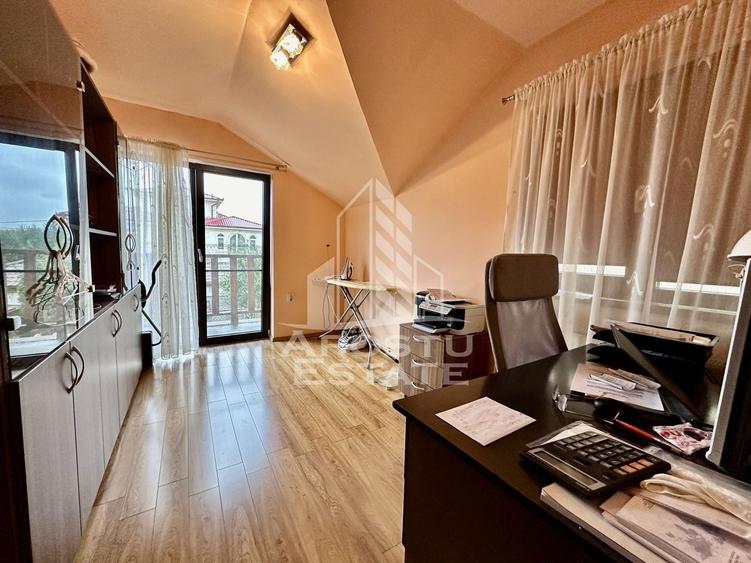 Duplex cu 4 camere cu Canalizare în Giroc