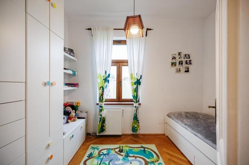 Apartament cu 3 camere decomandat, mobilat în Iosefin