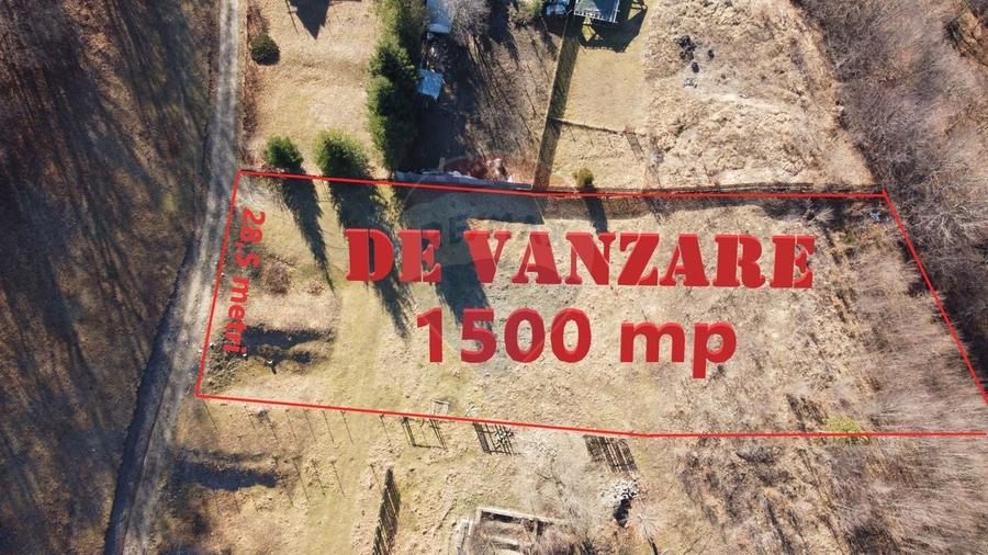 Teren Construcții intravilan de 1500 mp, în Lepșa
