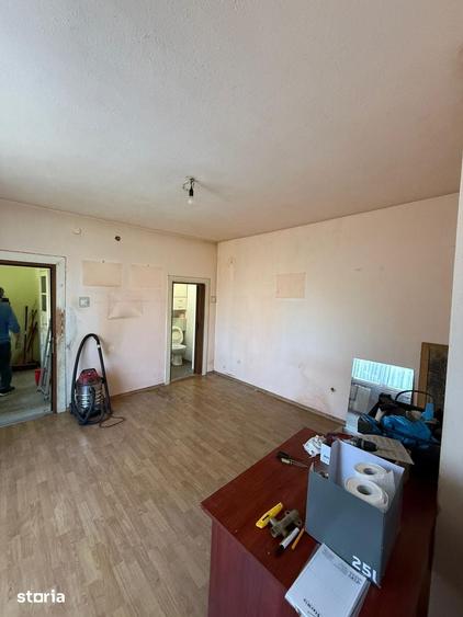 Casă cu 5 camere cu Teren 1700 Mp în Șura Mică