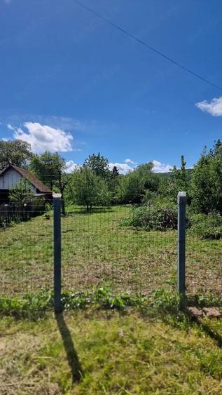 Teren de 530 mp, în Brebu