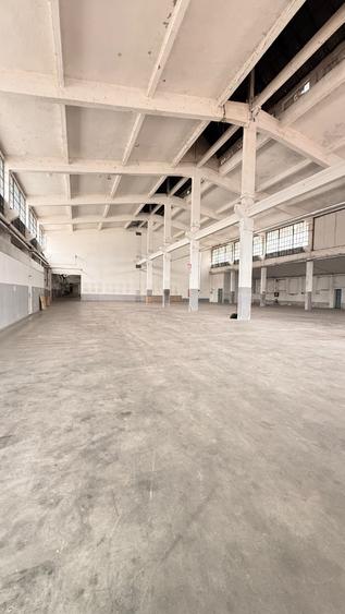 Spațiu industrial, de 7,242 mp, în Orașul Vechi