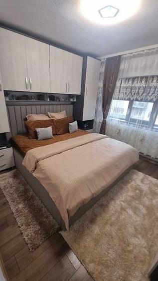 Apartament cu 3 camere decomandat în Micălaca