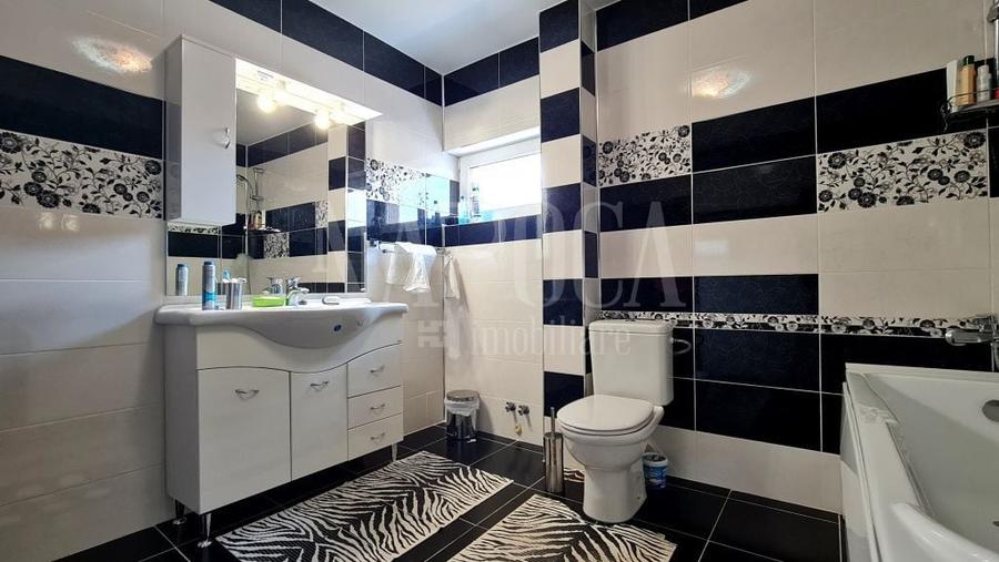 Casă individuală cu 7 camere cu Canalizare în Făget