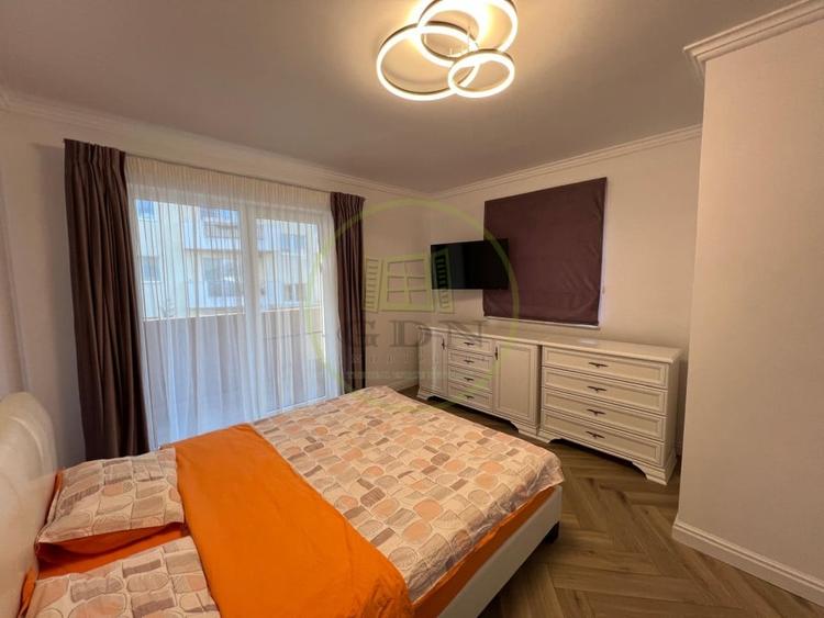 Duplex cu 4 camere cu Canalizare în Florești