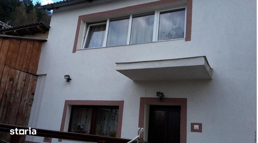 Casă cu 3 camere cu Teren 44 Mp în Central