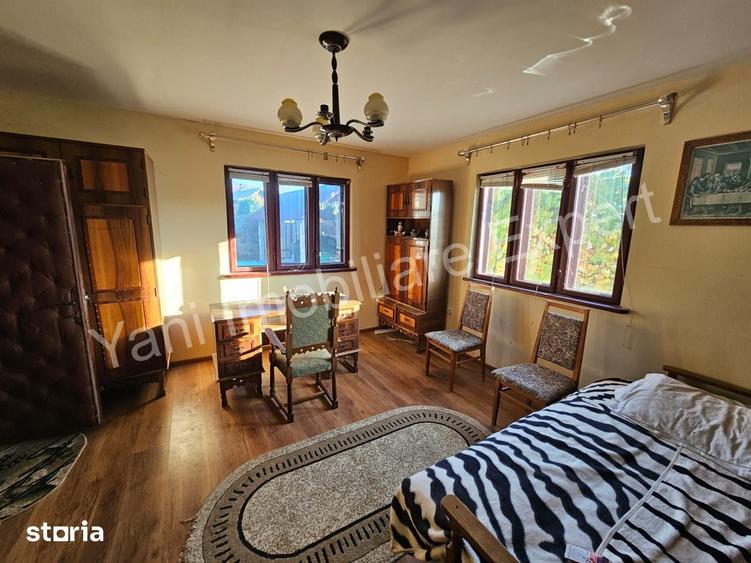 Casă cu 6 camere cu Teren 4050 Mp în Băiculești