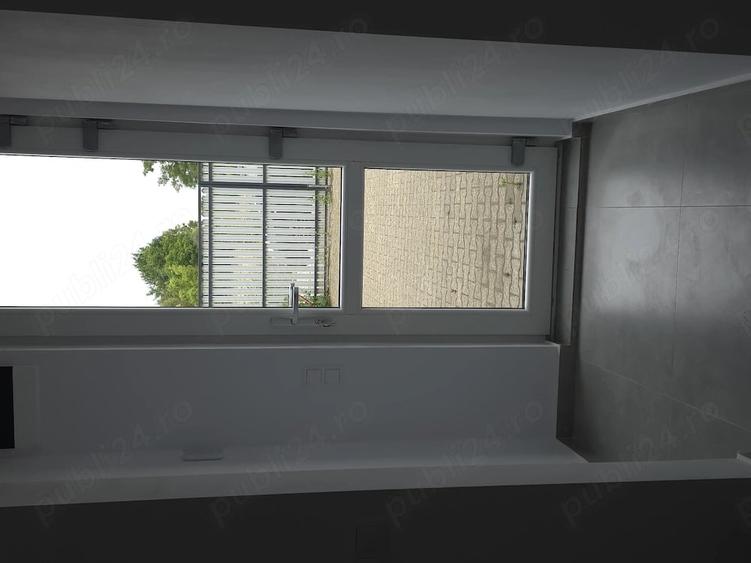 Casă cu 5 camere cu Teren 70 Mp în Central