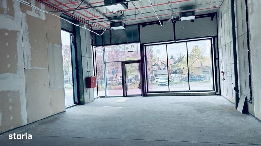 Spațiu comercial, de 103 mp, în Sebastian