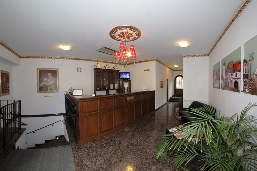 Spațiu comercial, de 250 mp, în Ultracentral