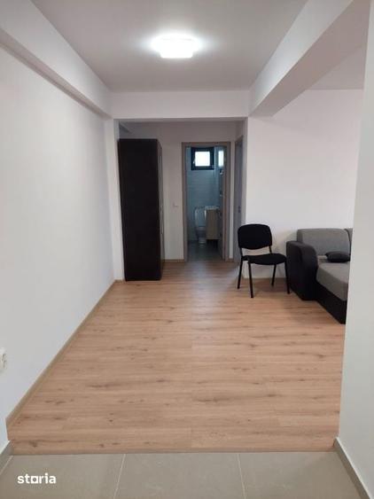 Apartament cu 3 camere în Pielești