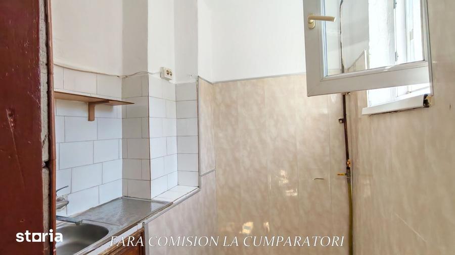 Apartament cu 2 camere semidecomandat în Petrișor