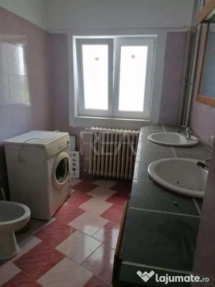 Apartament cu 3 camere decomandat în Gorjului