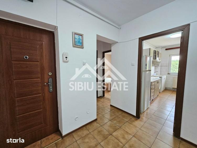 Apartament cu 2 camere decomandat în Valea Aurie