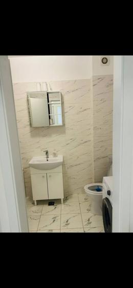 Apartament cu 2 camere decomandat, mobilat în Apărătorii Patriei