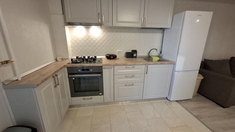 Apartament cu 2 camere semidecomandat în Iași