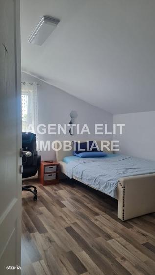 Casă cu 4 camere în Central