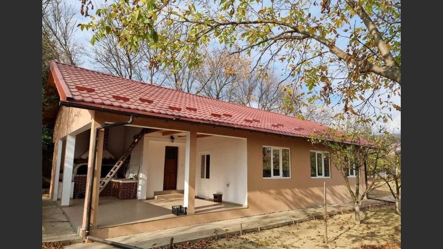 Casă cu 3 camere cu Teren 500 Mp în Ciocănești