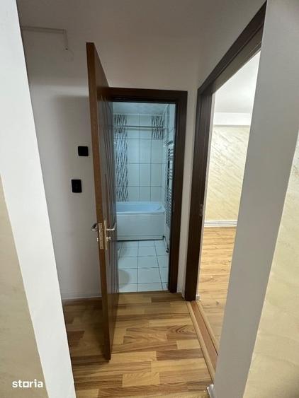 Apartament cu 3 camere în Viziru 1
