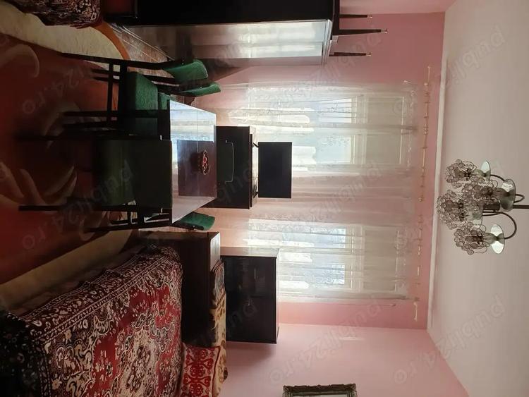Casă cu 6 camere cu Teren 939 Mp în Central