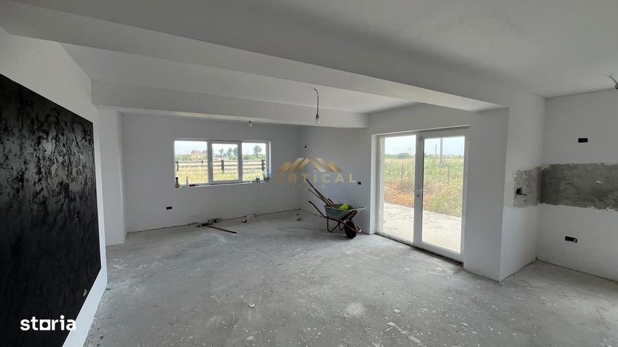 Casă cu 3 camere în Corbeanca