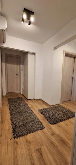 Apartament cu 3 camere decomandat în Tomis III