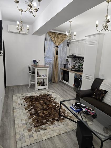 Apartament cu 2 camere semidecomandat în Liteni