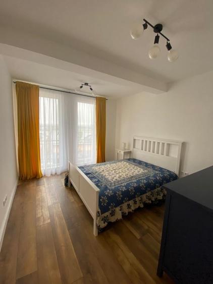 Casă cu 4 camere cu Teren 175 Mp în Cristian
