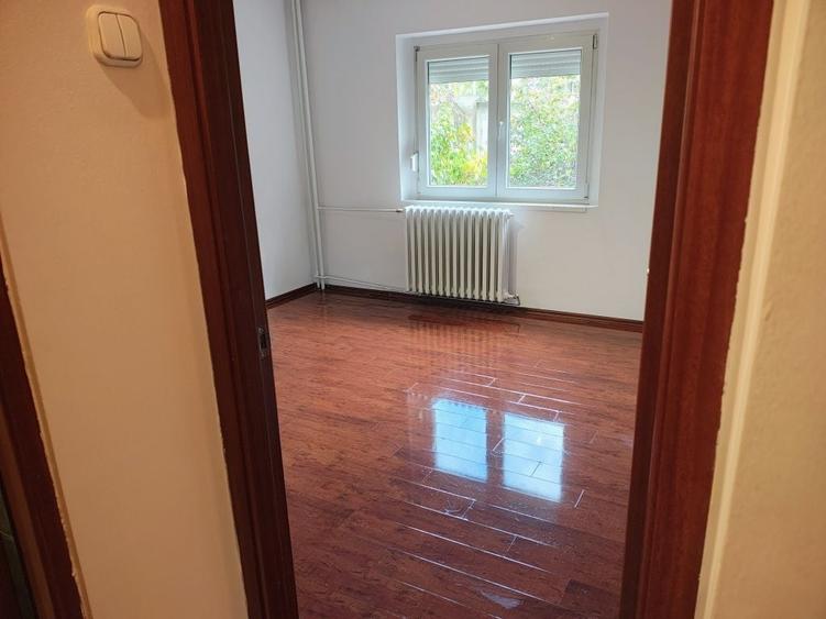 Apartament cu 2 camere decomandat în Decebal