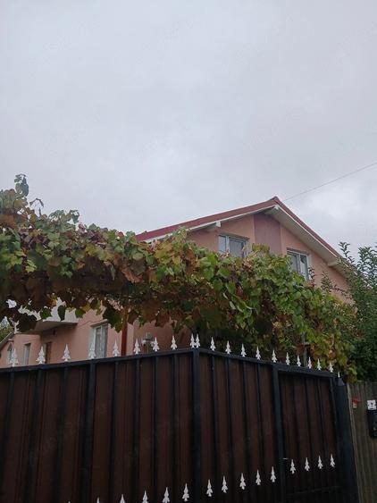 Casă cu Teren 370 Mp în Central