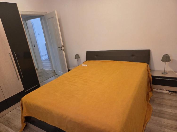 Apartament cu 2 camere decomandat în Drumul Taberei
