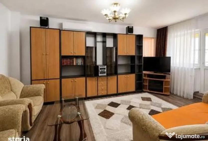 Apartament cu 3 camere decomandat în Rolast