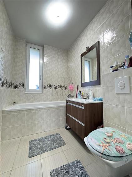 Apartament cu 2 camere semidecomandat, mobilat în Giroc