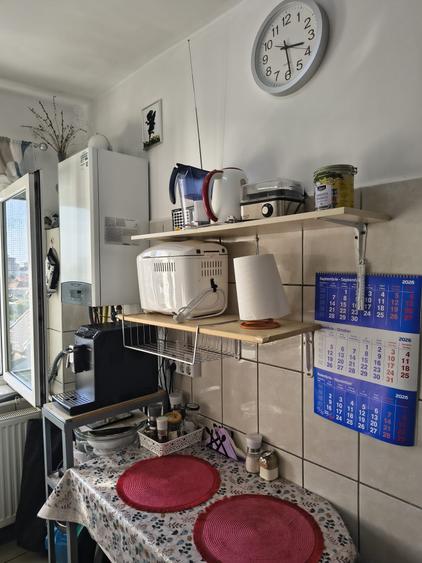 Apartament cu 2 camere decomandat în Cina