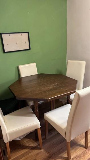 Apartament cu 3 camere decomandat în Nufărul
