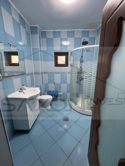 Casă individuală cu 5 camere cu Teren 4040 Mp în Drăgoești