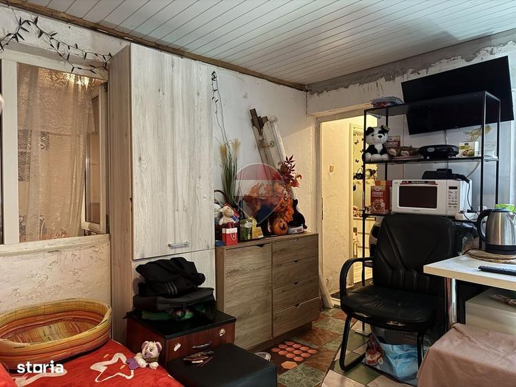 Casă cu 2 camere în Rahova