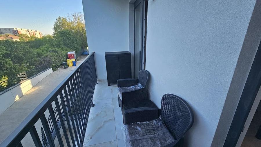 Apartament cu 2 camere decomandat în Aradului