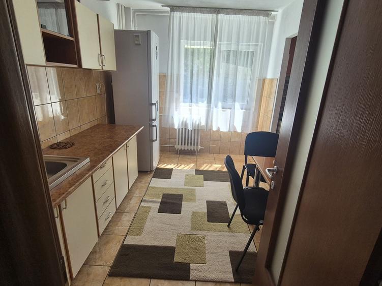 Apartament cu 2 camere decomandat în Doamna Ghica