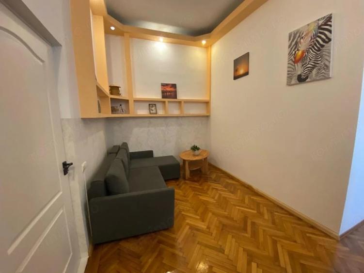 Apartament cu 3 camere semidecomandat în Central