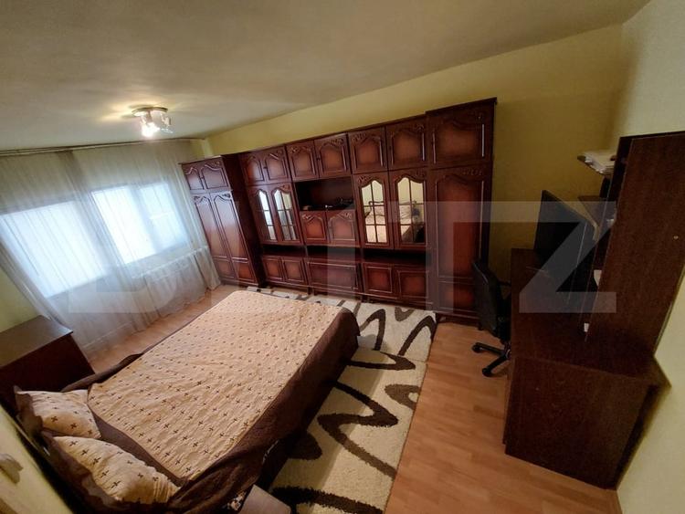 Apartament cu 2 camere decomandat, mobilat în Sud