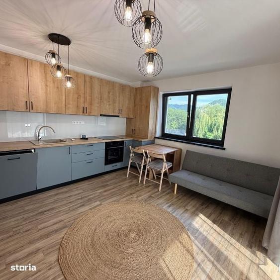 Apartament cu 2 camere, mobilat si utilat, situat la etaj 2 - 4