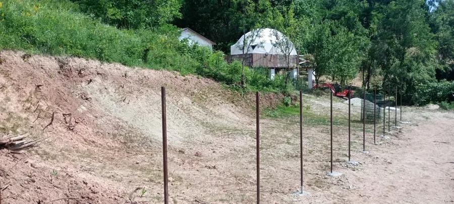 Casă cu 1 camere cu Teren 1500 Mp în Vulcana-Băi