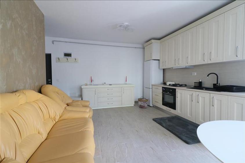 Apartament cu 2 camere decomandat în Păcurari