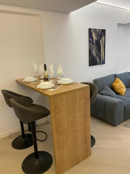 Apartament cu 3 camere decomandat, mobilat în Pipera
