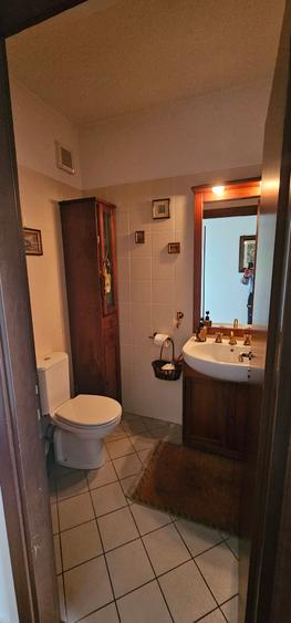 Apartament cu 4 camere decomandat în Barbu Văcărescu