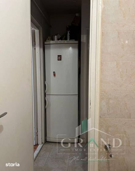 Garsoniera de vanzare | Str.DetunataGheorgheni | 28 mp+balcon | Eta - 5