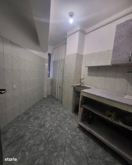 Apartament cu 2 camere decomandat în Cornișa