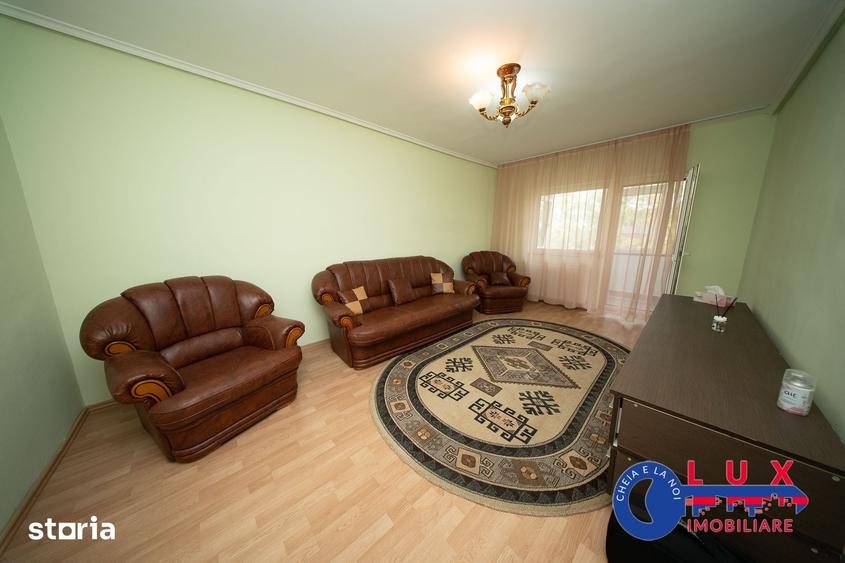 Apartament cu 3 camere decomandat în Babadag