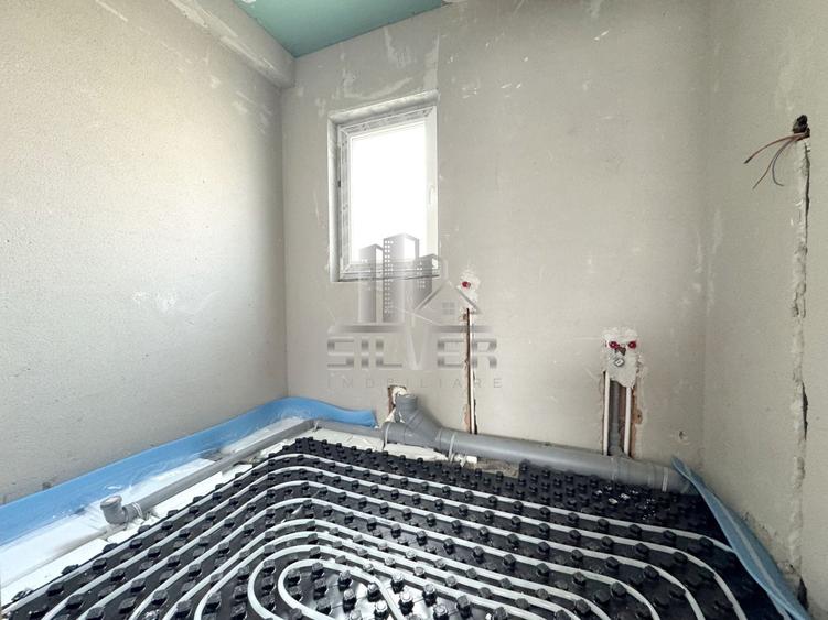 Casă individuală cu 5 camere cu Canalizare în Chinteni